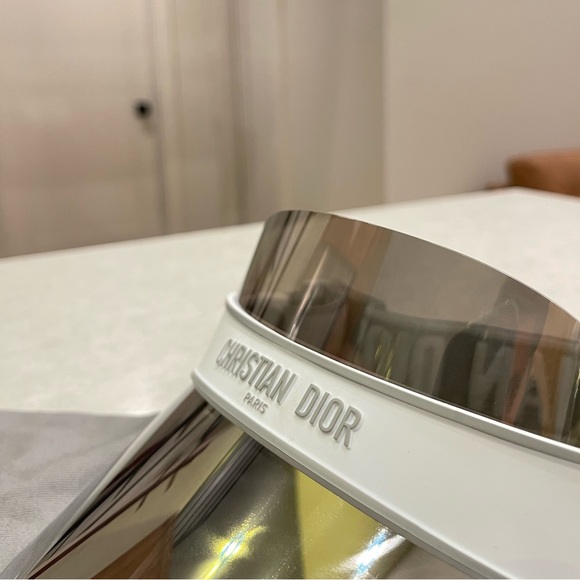 NEW Authentic CHRISTIAN DIOR DiorClub1 Sun Visor - Picture 4 of 16